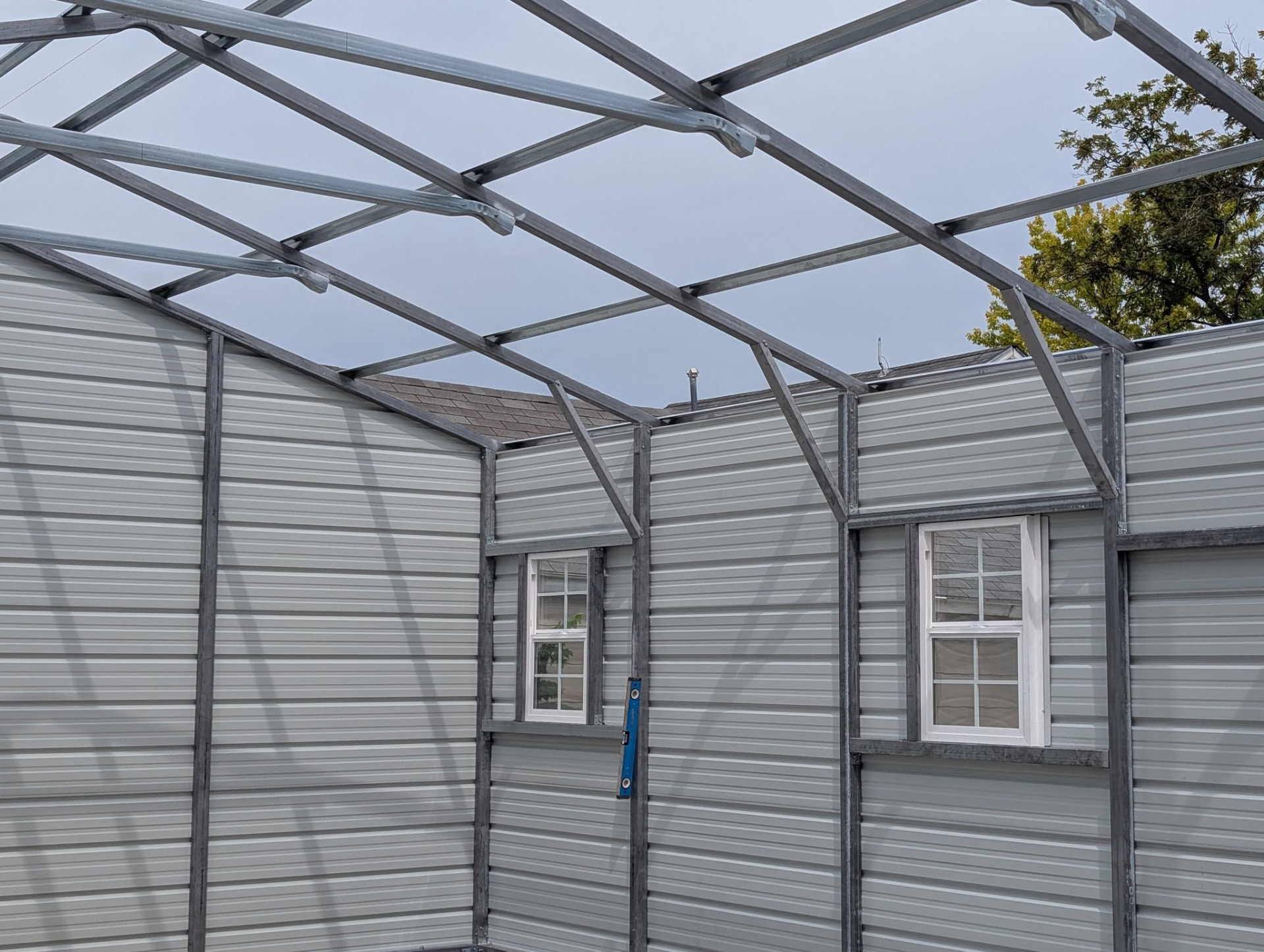 Garage roof framing detail